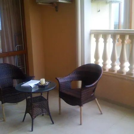 Private In Royal Bay 公寓 *